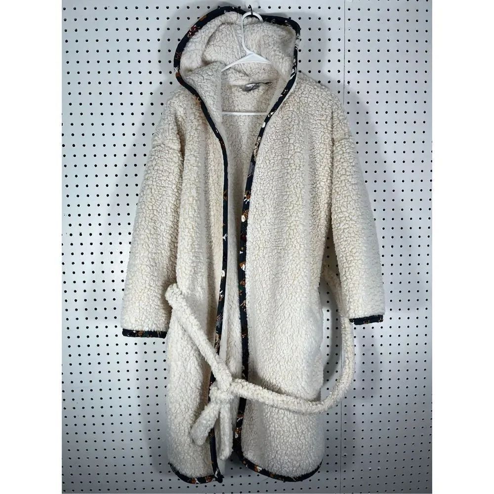 Vera Bradley Sherpa robe